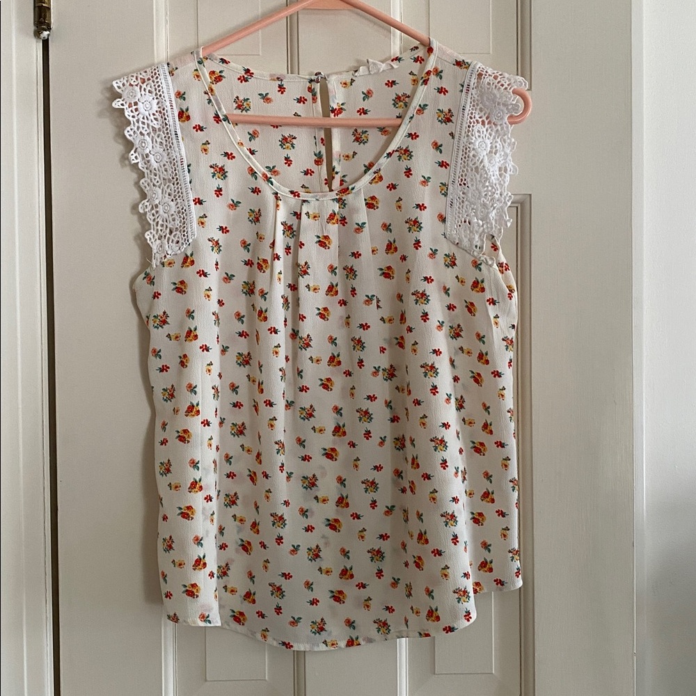 Floral Sleeveless Blouse with Lace Details